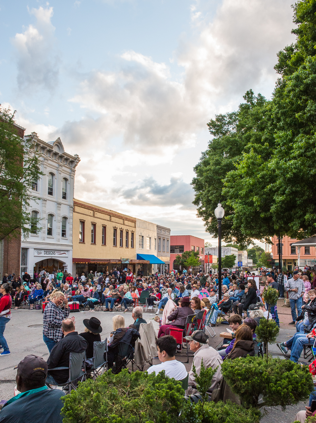 Hot Nights, Cool Tunes - Visit Brenham Texas