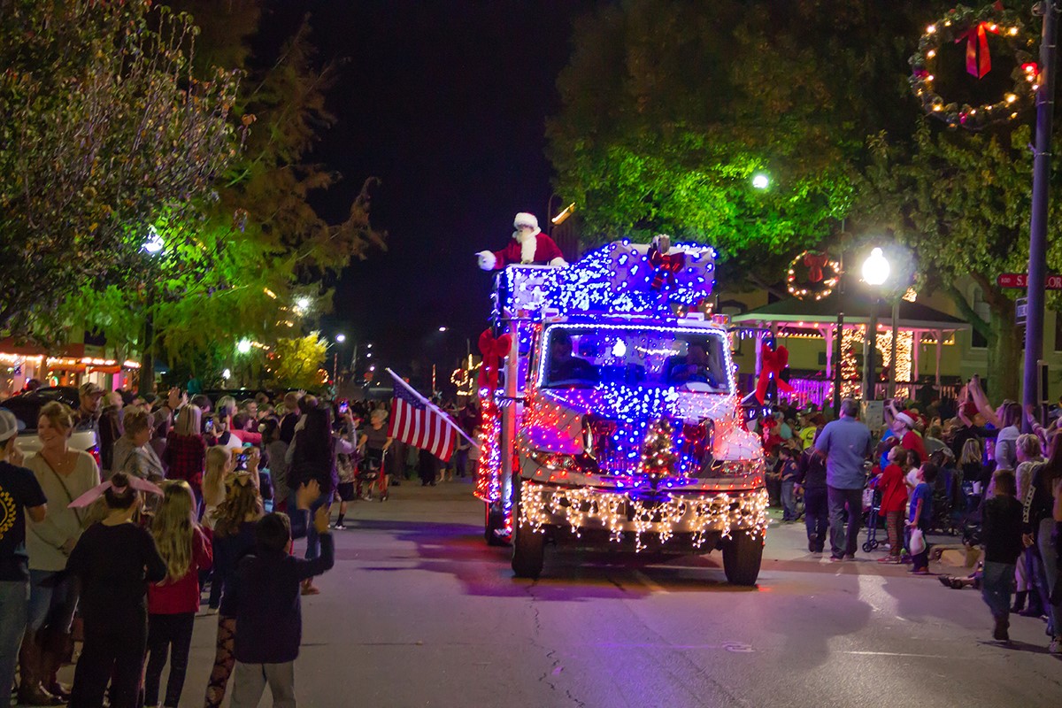 Brenham Christmas Stroll 2022 Annual Events - Winter - Visit Brenham Texas